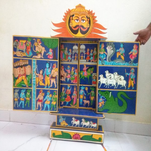 natural and artistic